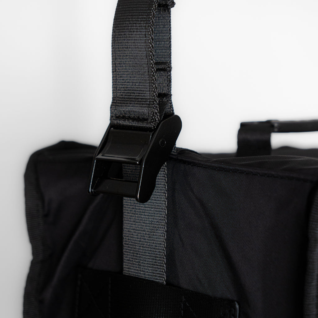 Walkabout Wardrobe - Hanging Travel Organiser