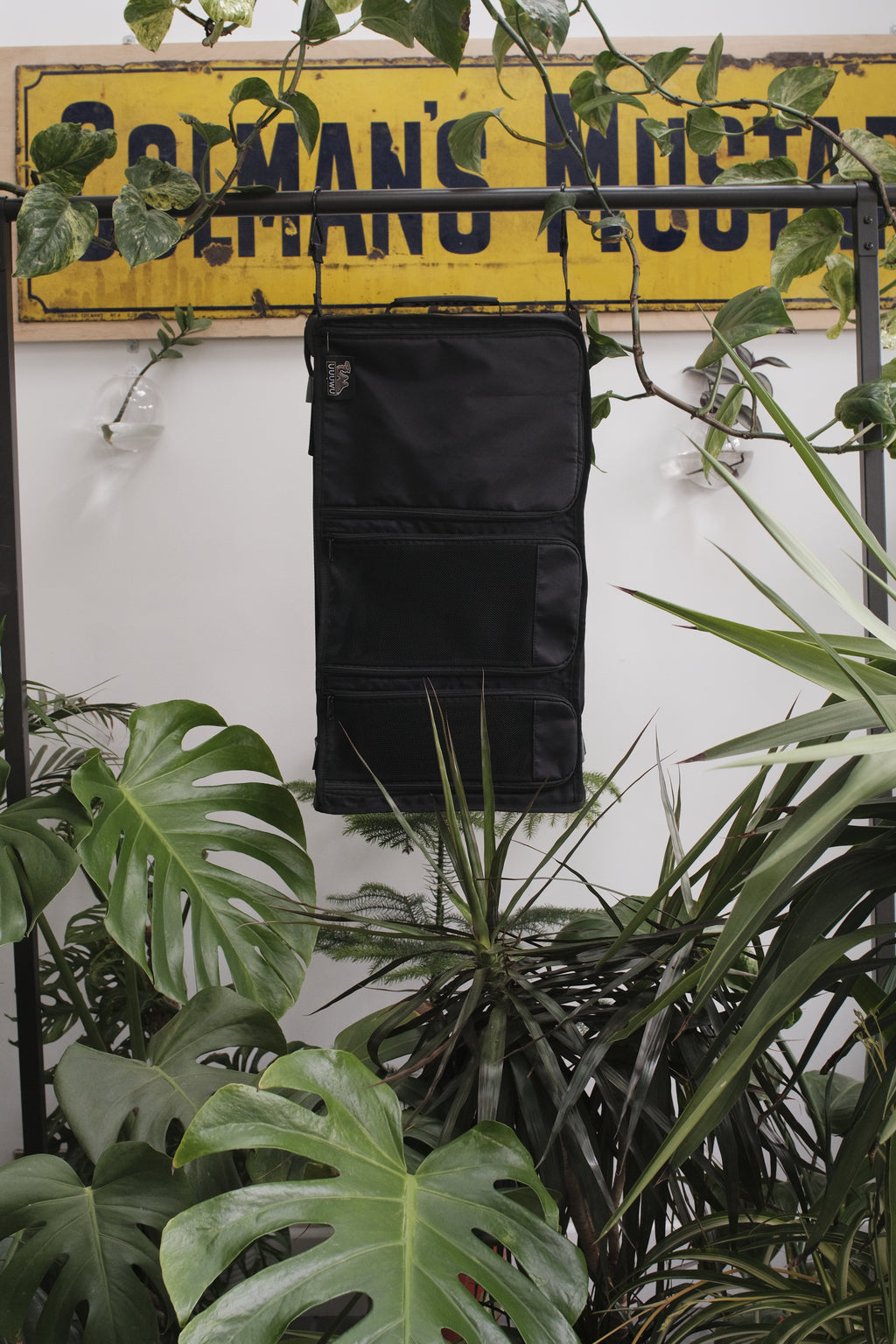 Walkabout Wardrobe - Black