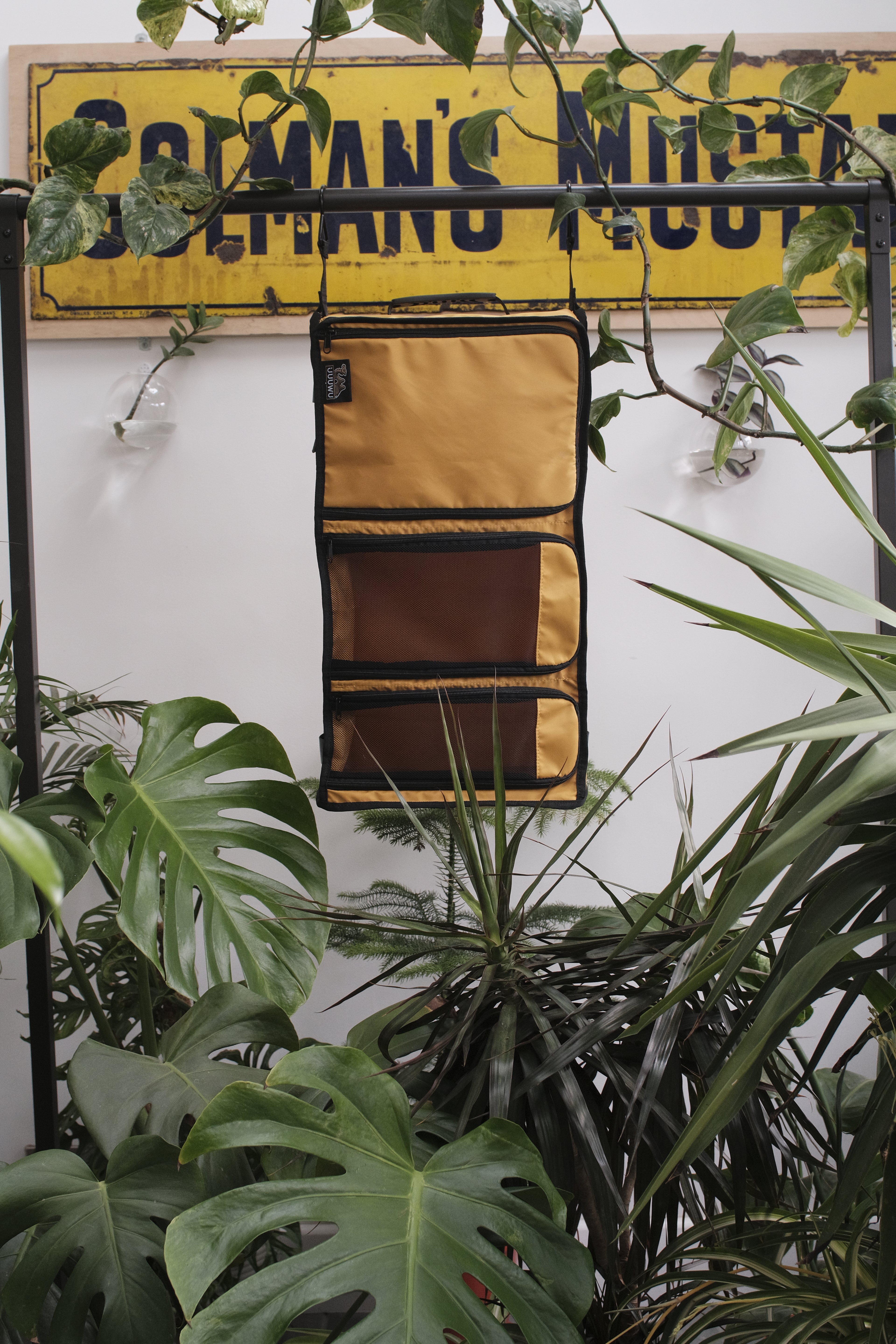 Walkabout Wardrobe - Yellow