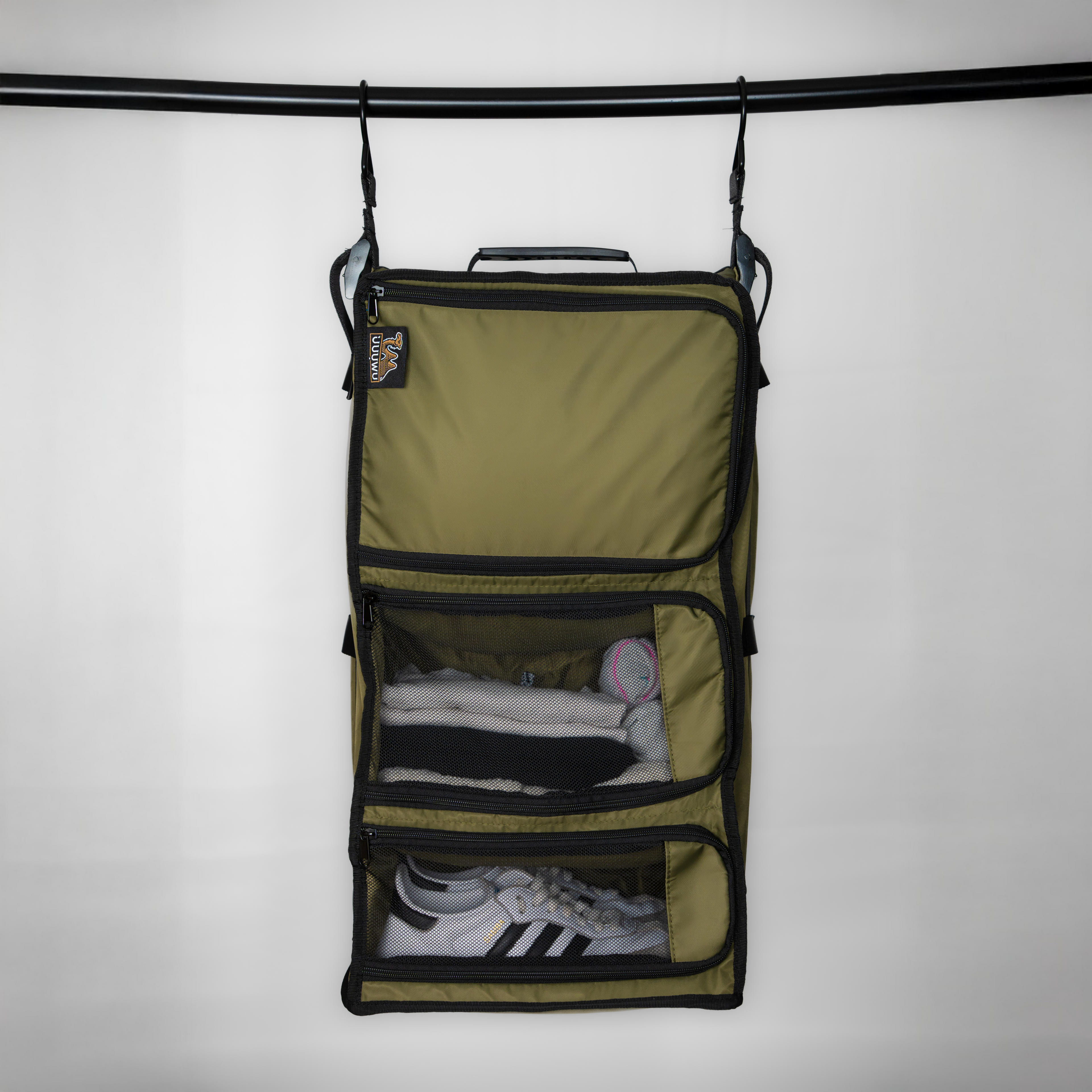 Walkabout Wardrobe - Hanging Travel Organiser